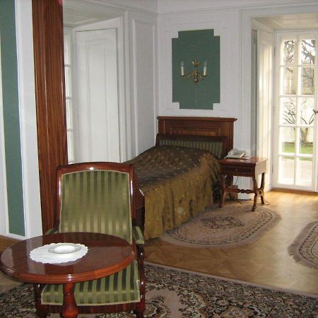 Hotel Butikowy Palac Jablonna Buitenkant foto
