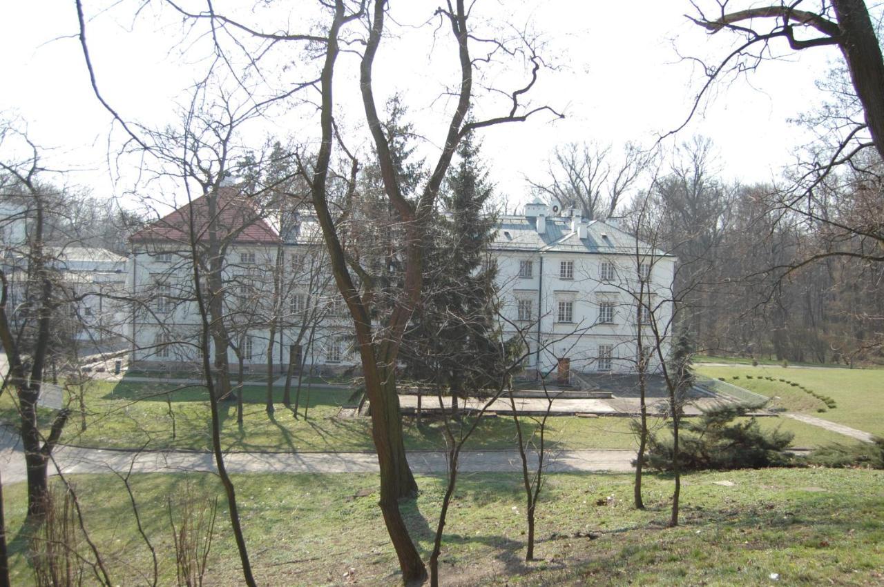 Hotel Butikowy Palac Jablonna Buitenkant foto