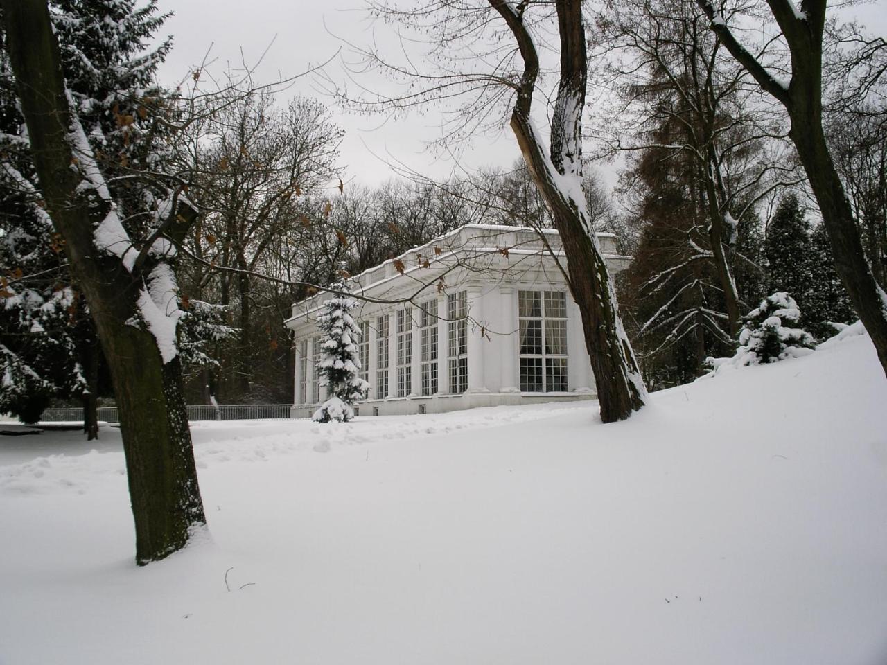Hotel Butikowy Palac Jablonna Buitenkant foto